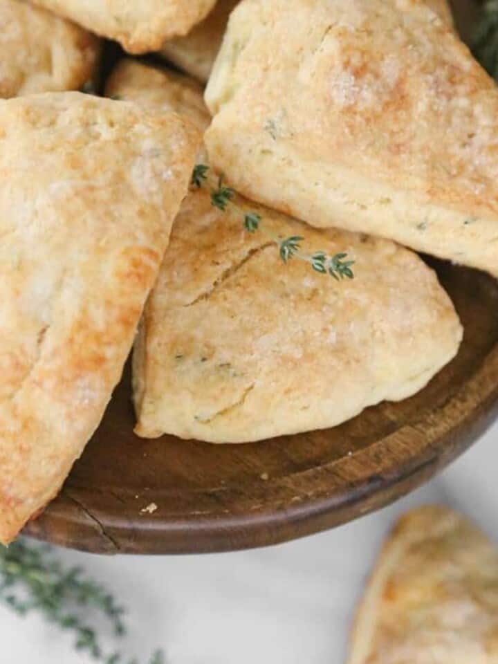 goat cheese thyme scones close up
