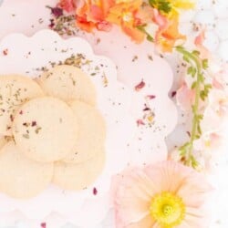 tea infused shortbread with flowers