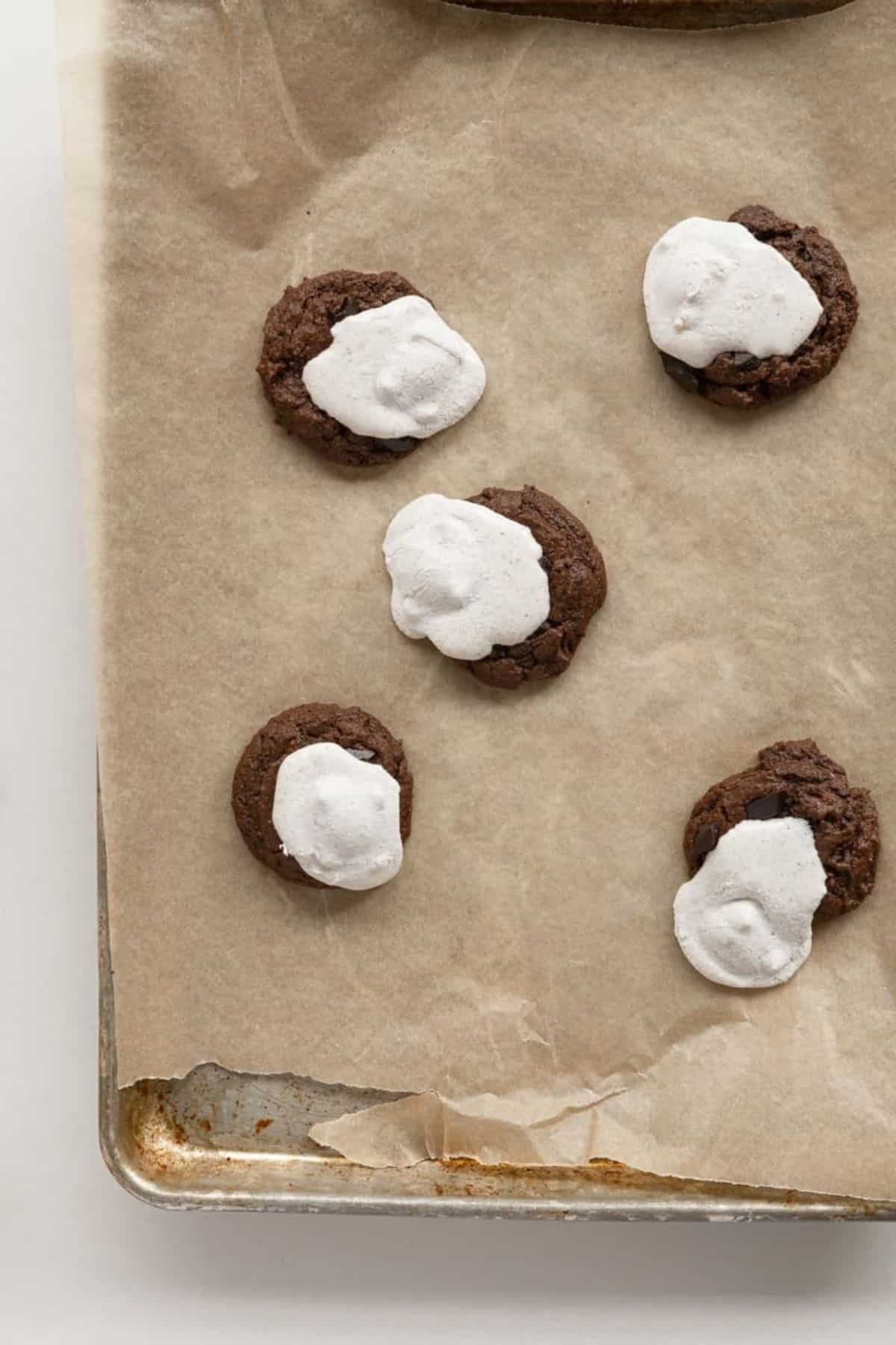 baked cookies with marshmallow