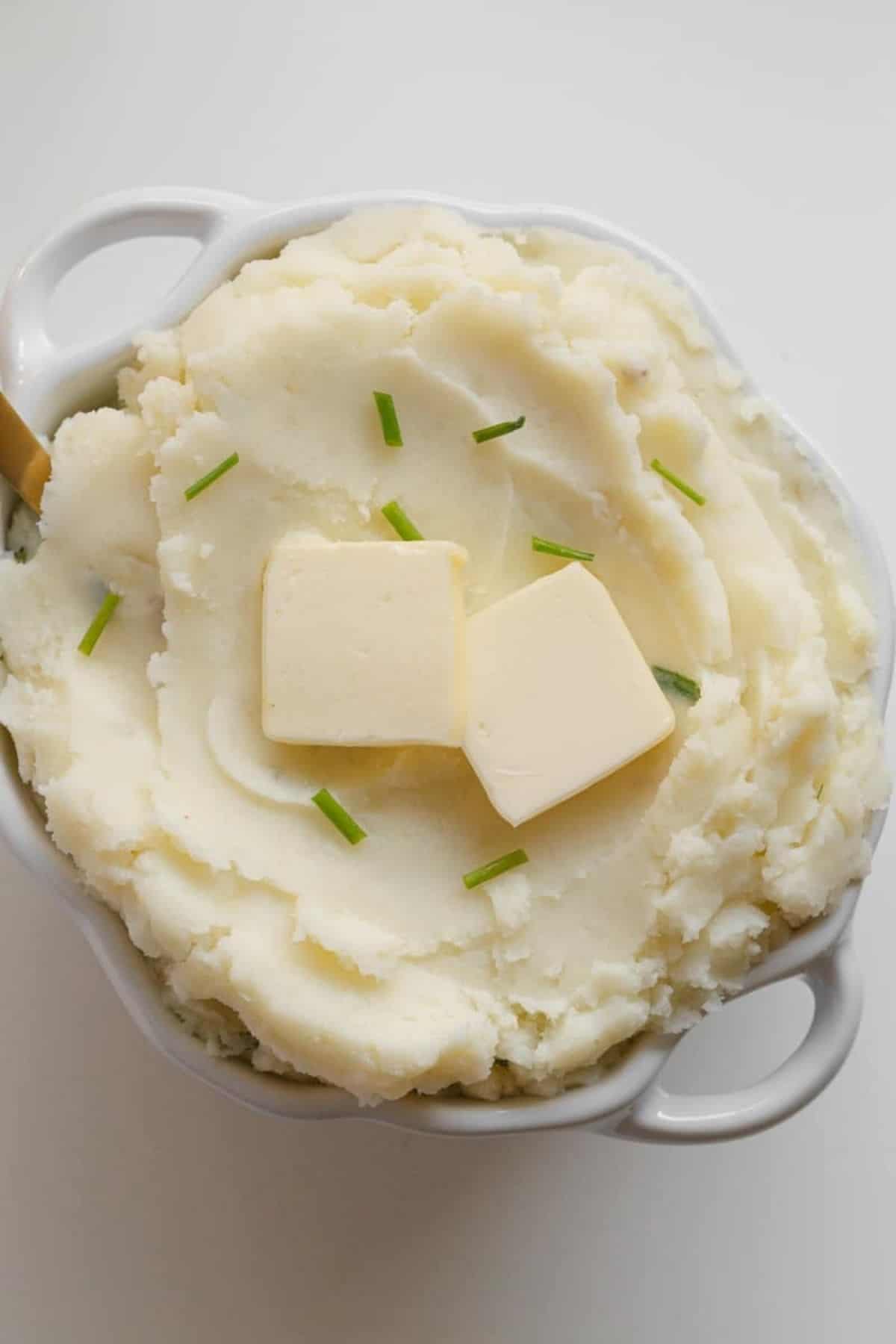 overhead of mashed potatoes