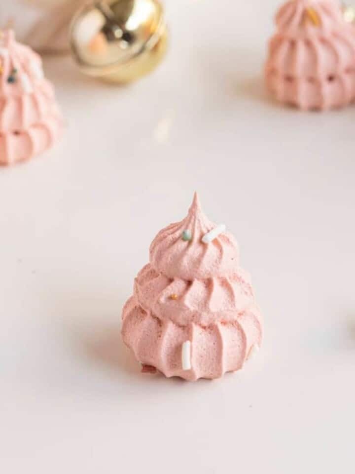 Christmas tree pink meringue candies