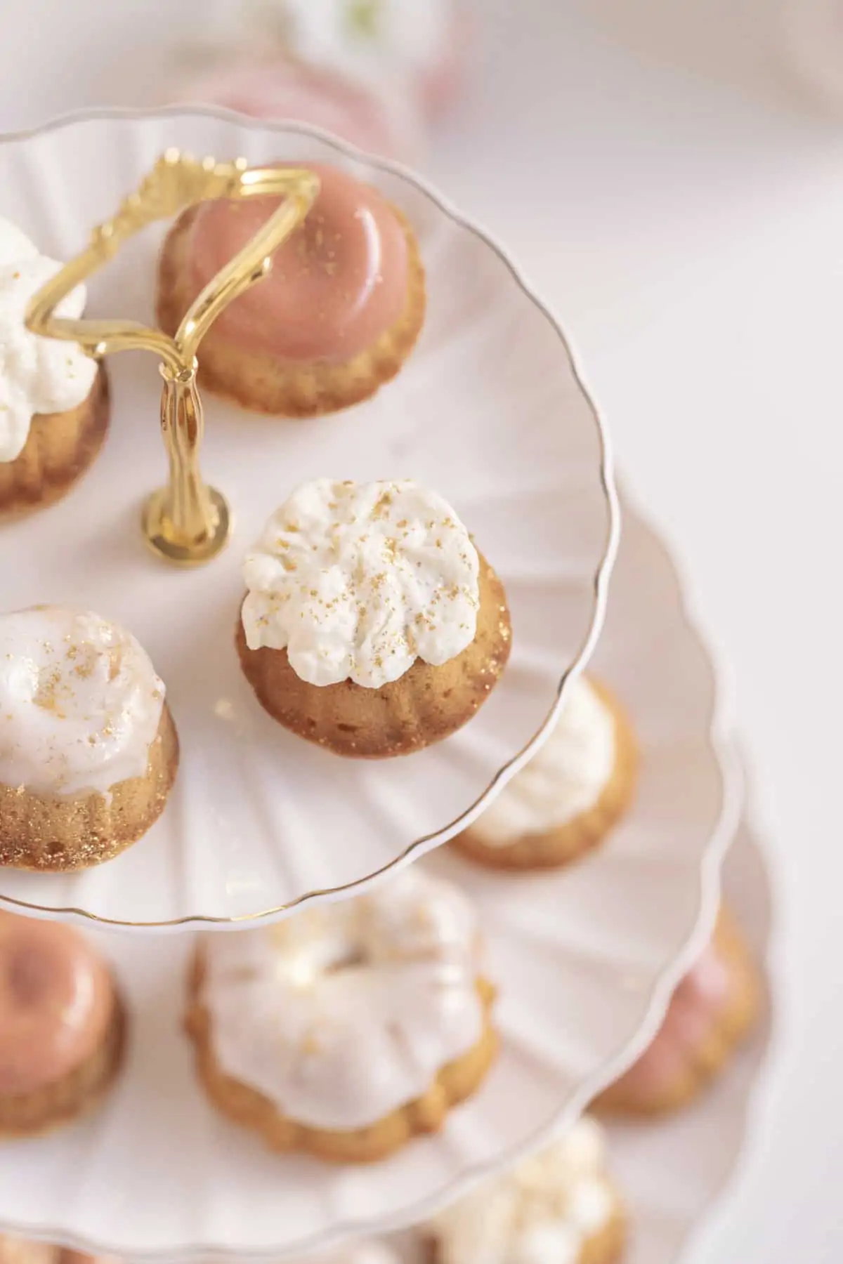 Bundt cake with yogurt - mini sized on cake stand