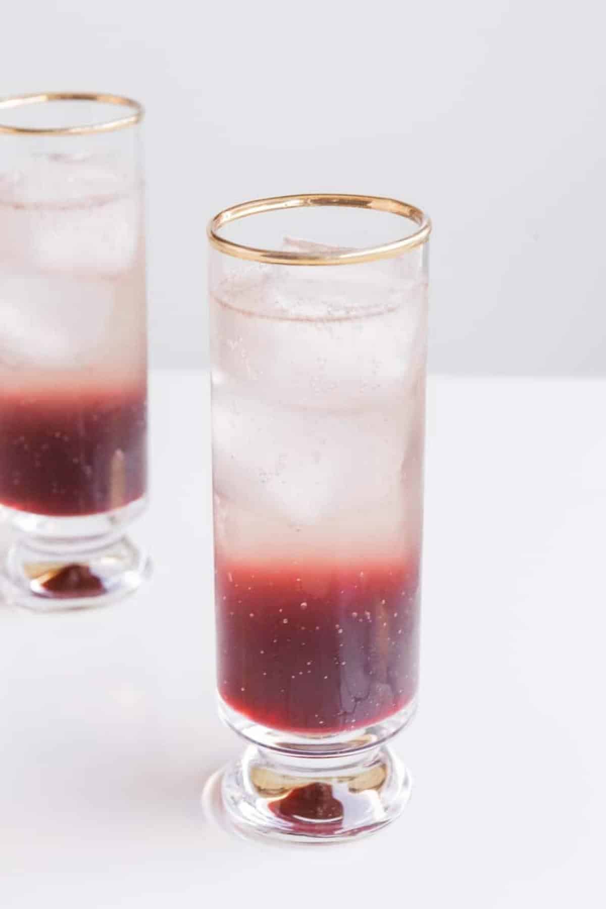 step 2: glasses with grape mix and ginger beer