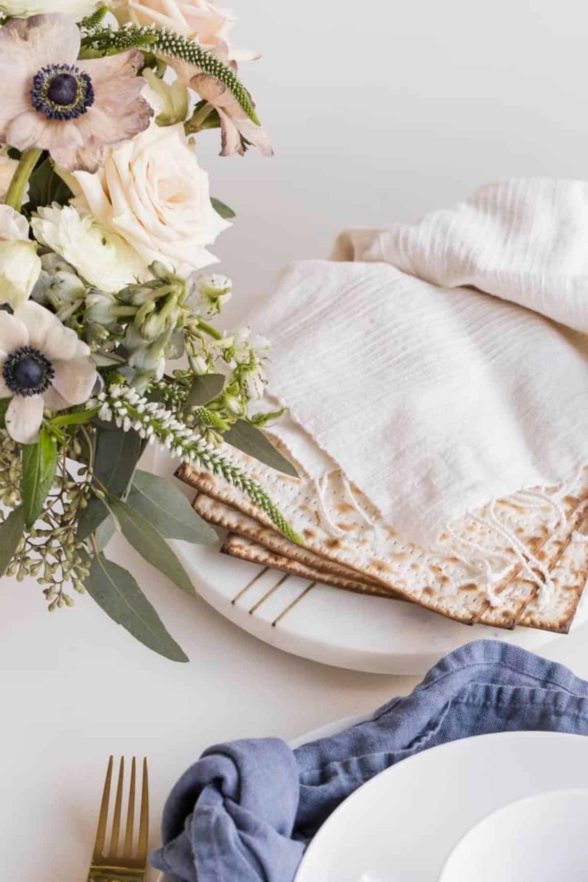 Passover table setting - matzo / afikomen